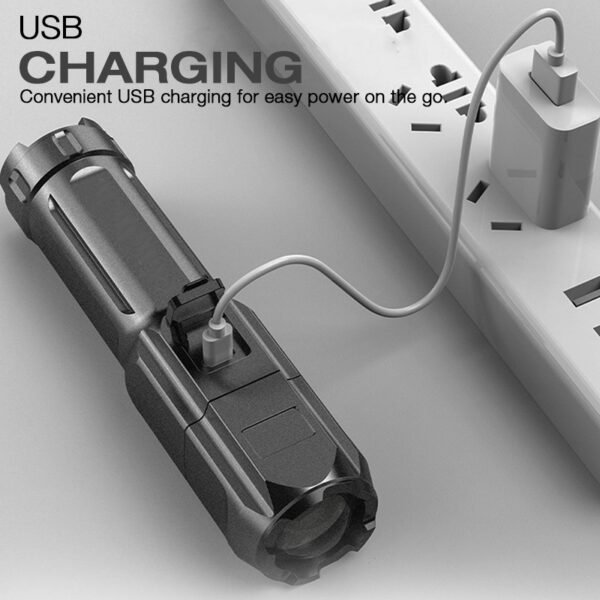 Zoom focus LED torch in black with adjustable beam - charging